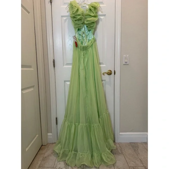 Mac Duggal 67911 Light Green Ruffle Tiered Cut-Out Chiffon Gown Size 6 NWT - Picture 7 of 15